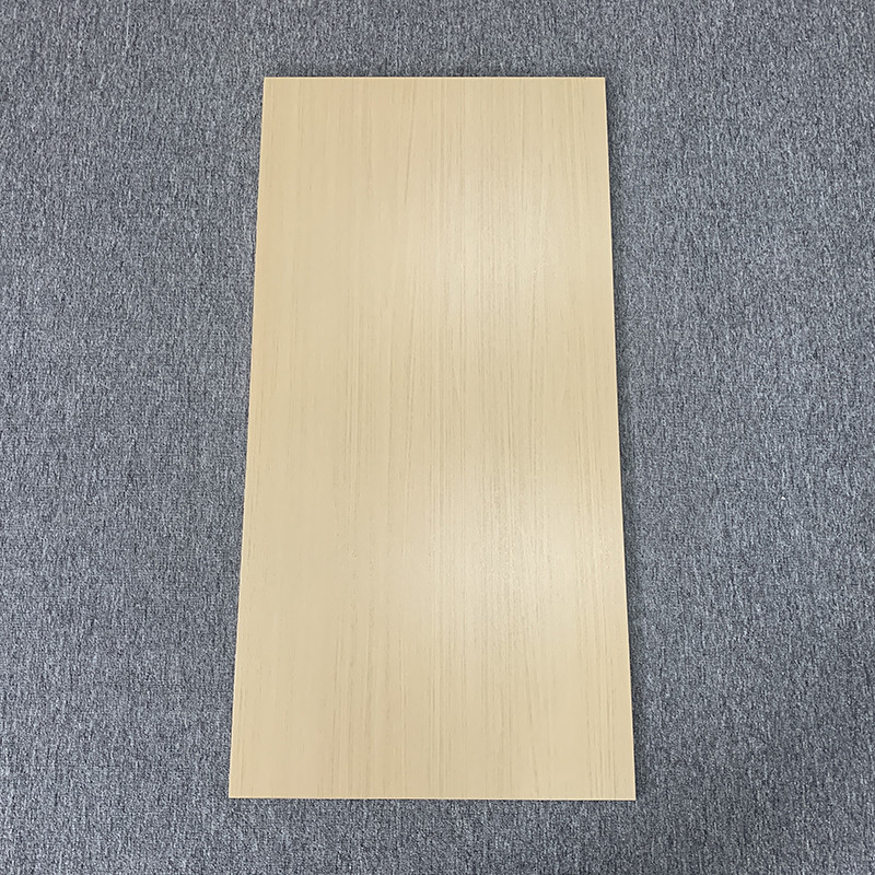 600x1200mm은 집 호텔 빌라를 위한 요업 광택 자기 꾸밈 없는 바닥 타일에 널빤지를 댑니다