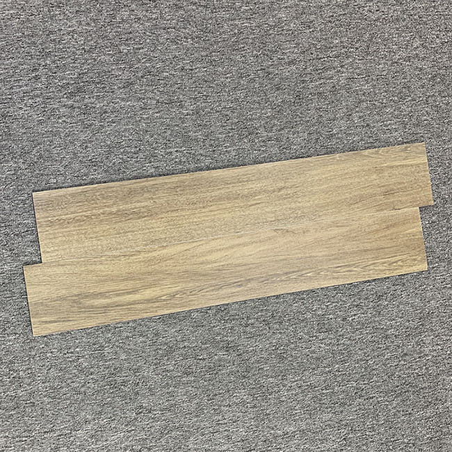 공간을 하기 위한 슬립 방지성 굴곡 표면 오크 모조 목조 기와 150*900mm