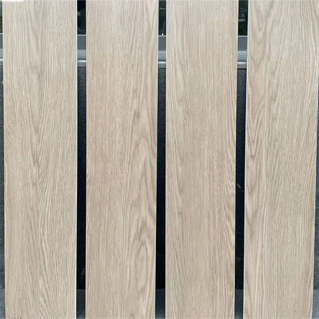 공간을 하기 위한 슬립 방지성 굴곡 표면 오크 모조 목조 기와 150*900mm